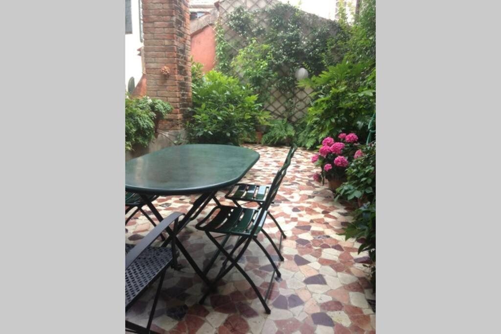 A Private Terrace In The Heart Of Apartamento