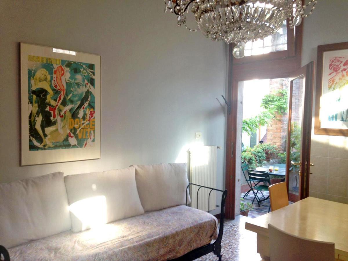 A Private Terrace In The Heart Of * Venice