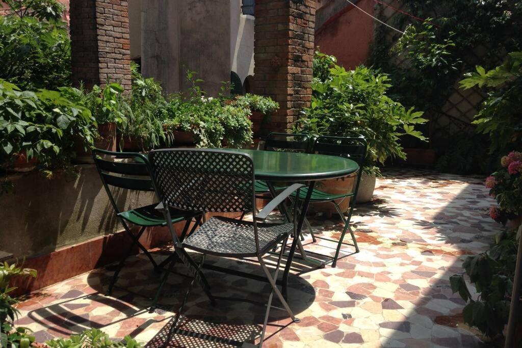 Apartamento A Private Terrace In The Heart Of